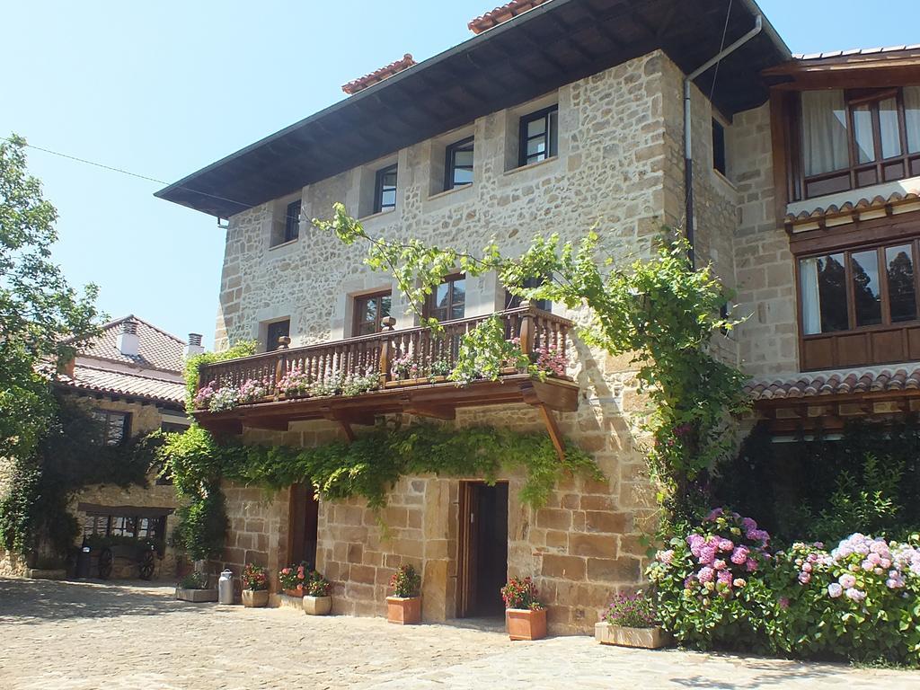 Hosteria El Pomar Novales Exterior foto