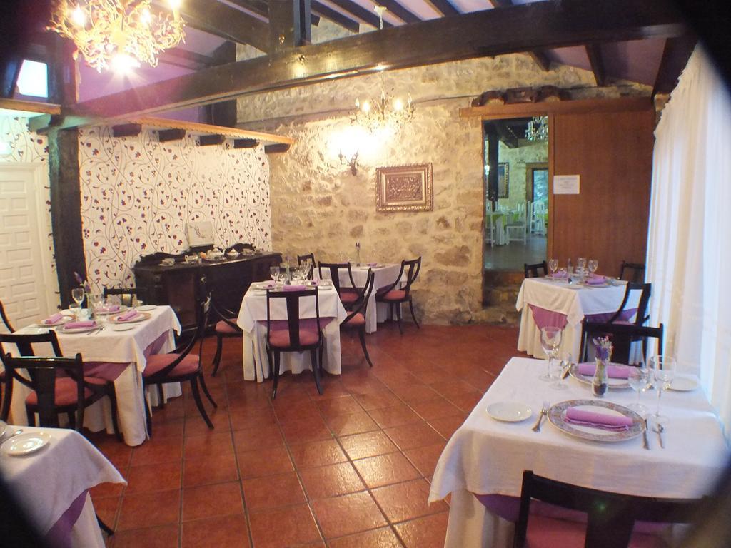 Hosteria El Pomar Novales Exterior foto