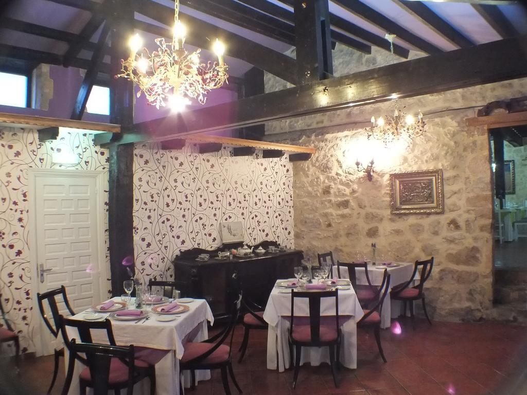 Hosteria El Pomar Novales Exterior foto