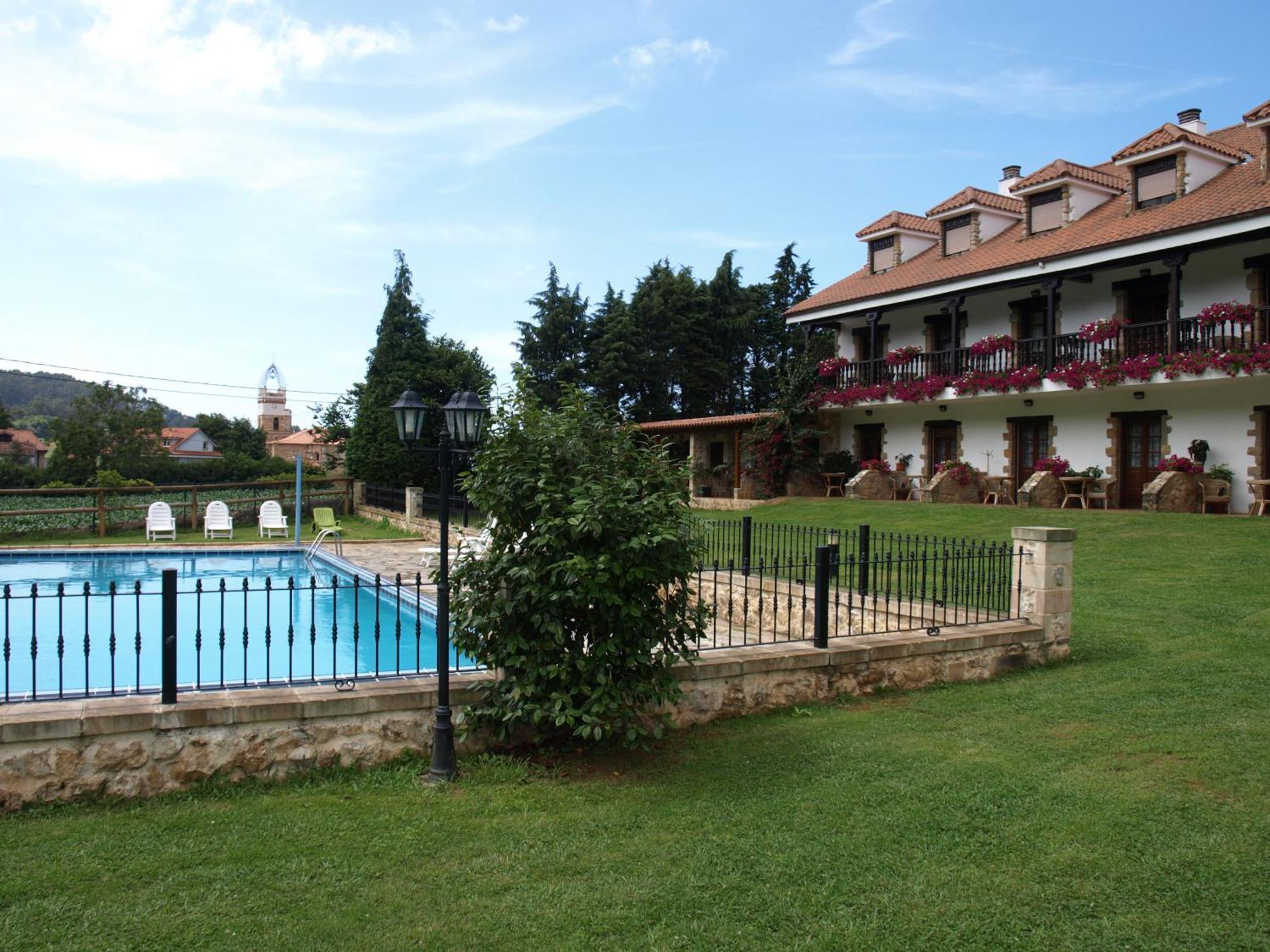 Hosteria El Pomar Novales Exterior foto